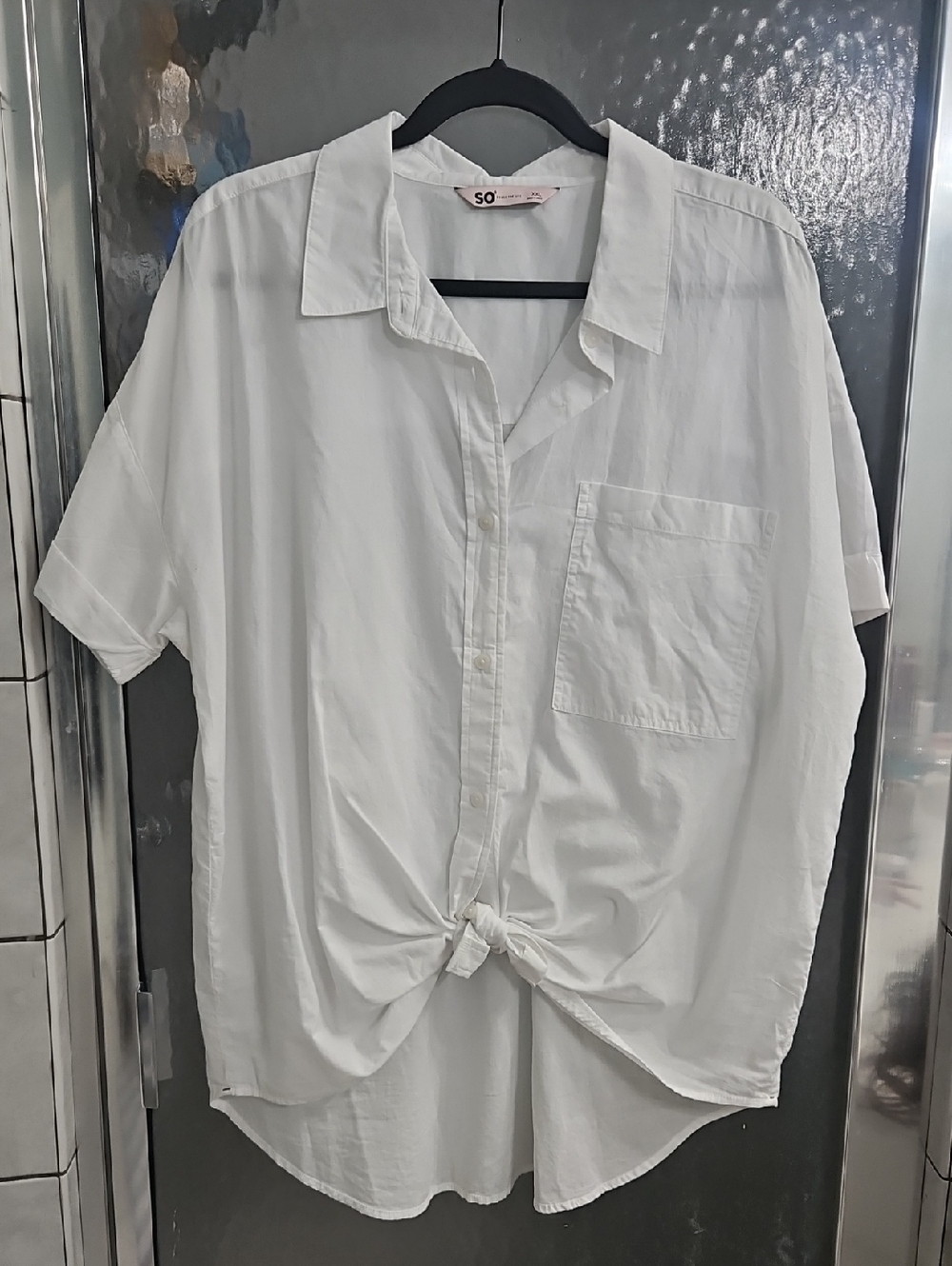 SO White Short Sleeve Button-Front Shirt with Front Tie